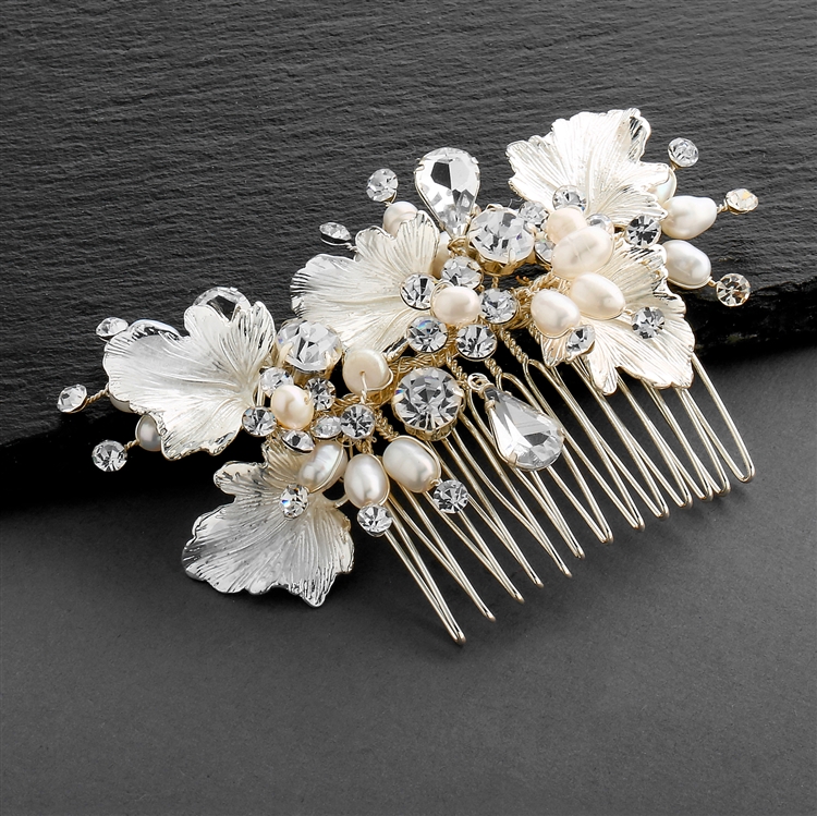 Leaf comb with pearls gold leaf hair comb pearl bridal comb freshwater pearls Romantic hair comb LEaf wedding comb bridal hair comb